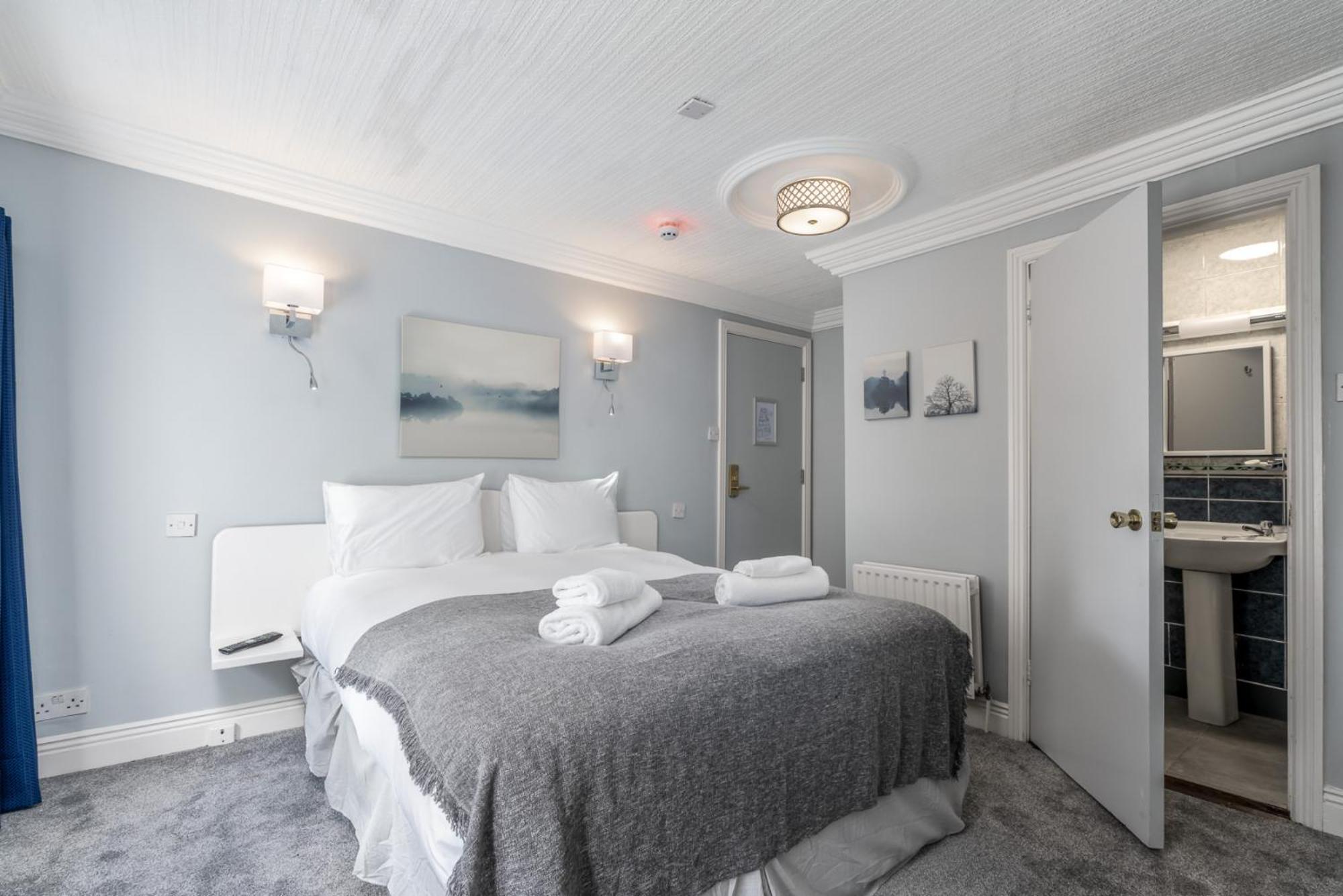 The Waterfront Townhouse Accommodation Килкенни Экстерьер фото
